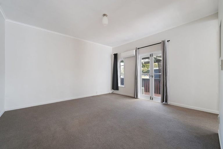 Photo of property in 345 Main Road, Huapai, Kumeu, 0810