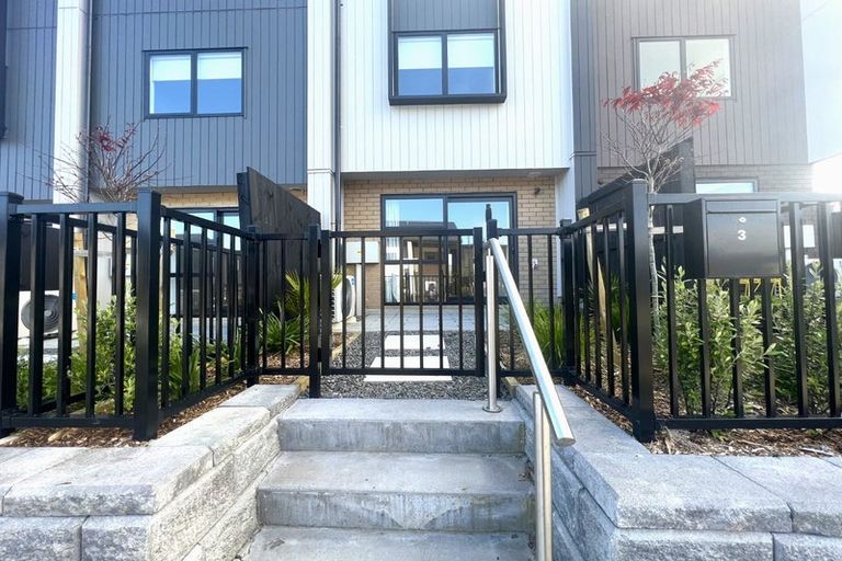 Photo of property in 3 Jabuka Street, Glen Eden, Auckland, 0602