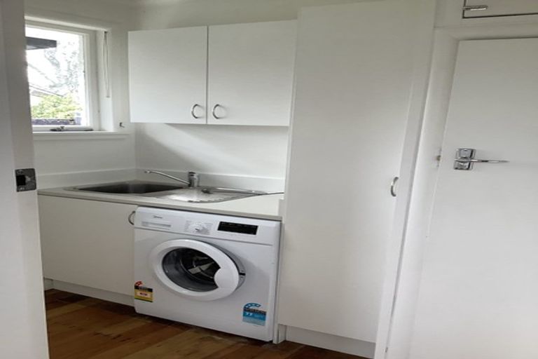 Photo of property in 400a River Road, Fairfield, Hamilton, 3214