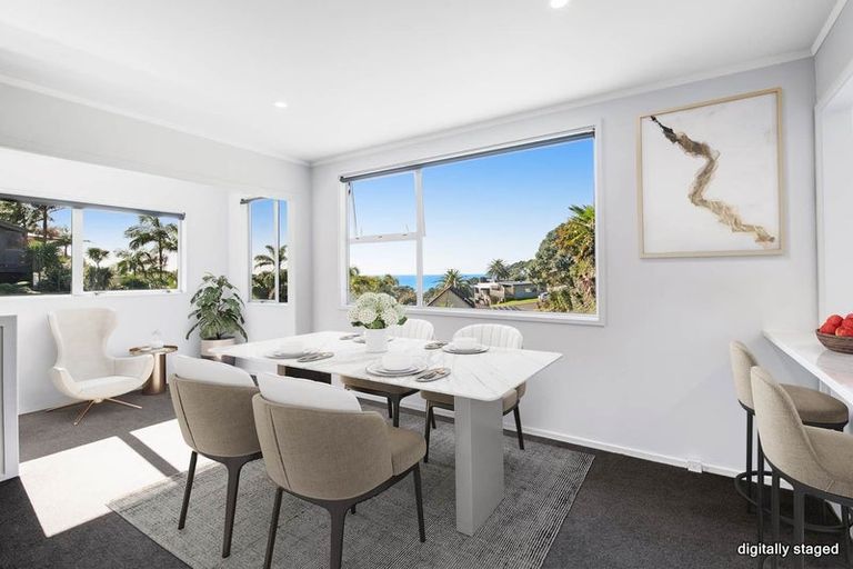 Photo of property in 22 Glenelg Road, Red Beach, 0932