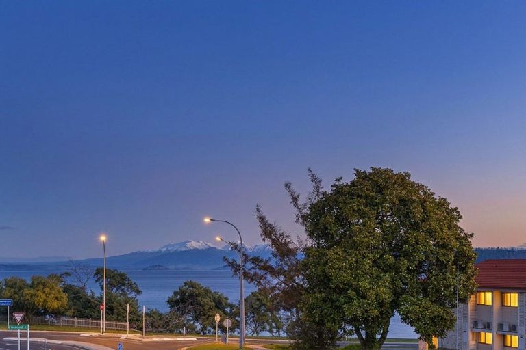 Photo of property in 101 On Roberts, 2/101 Roberts Street, Taupo, 3330