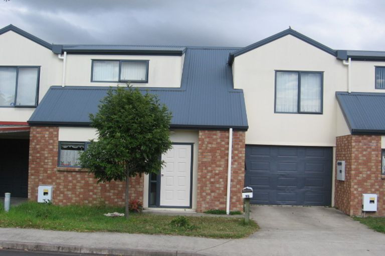 Photo of property in 15 Standage Lane, Kelston, Auckland, 0602