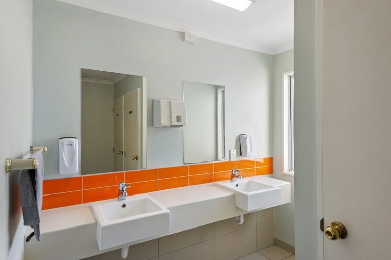 Photo of property in 23 Creyke Road, Ilam, Christchurch, 8041