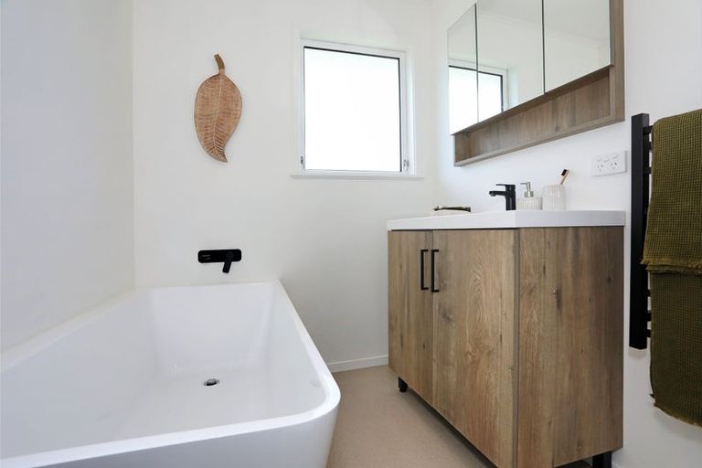 Photo of property in 15 High Street, Bulls, 4818