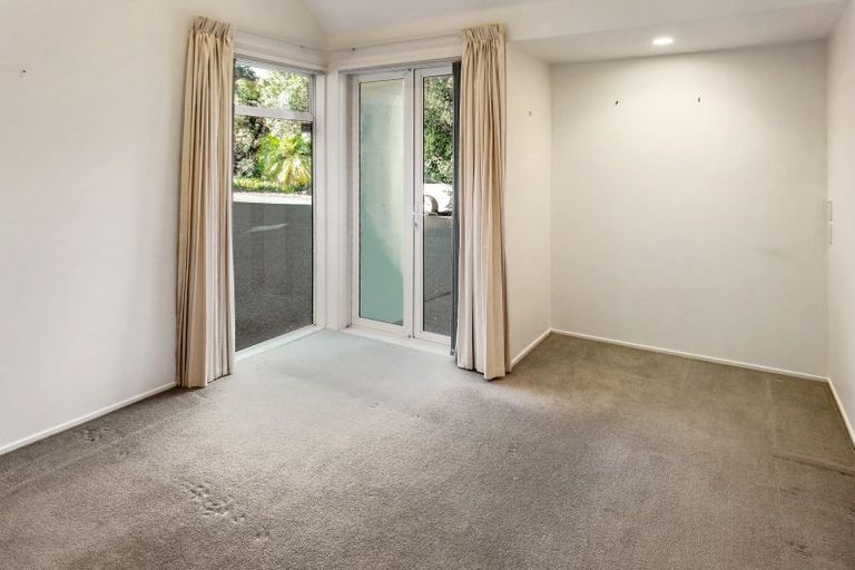Photo of property in 99 Onetaunga Road, Chatswood, Auckland, 0626