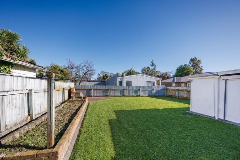 Photo of property in 2/106 Linton Street, West End, Palmerston North, 4410