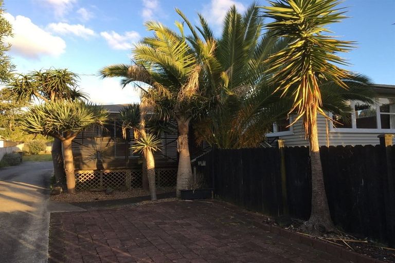 Photo of property in 118 Moore Street, Howick, Auckland, 2014