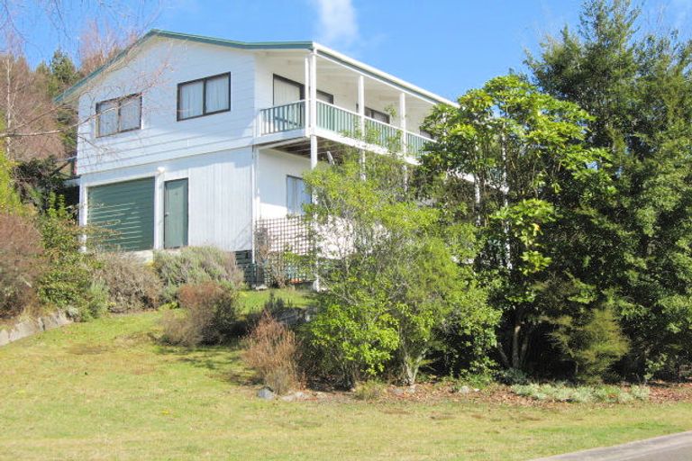 Photo of property in 11 Herea Avenue, Motuoapa, Turangi, 3382