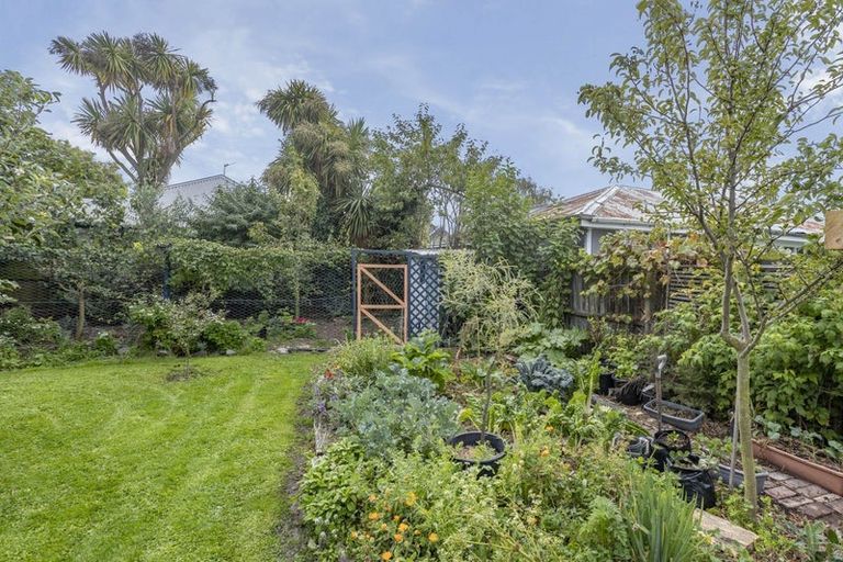 Photo of property in 17 Dacre Street, Linwood, Christchurch, 8062