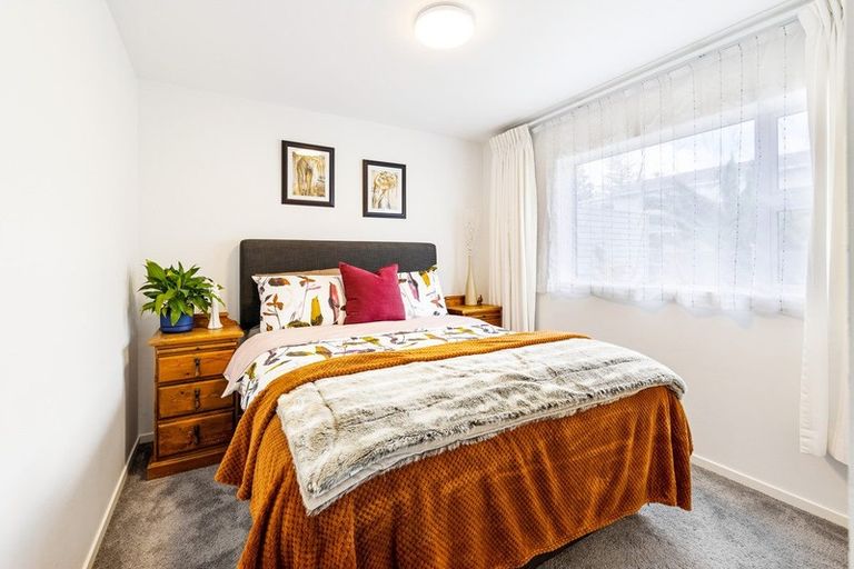 Photo of property in 3/28 Manly Esplanade, Browns Bay, Auckland, 0630