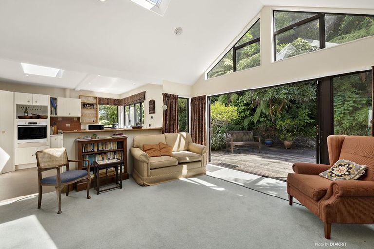 Photo of property in 41 Amapur Drive, Khandallah, Wellington, 6035