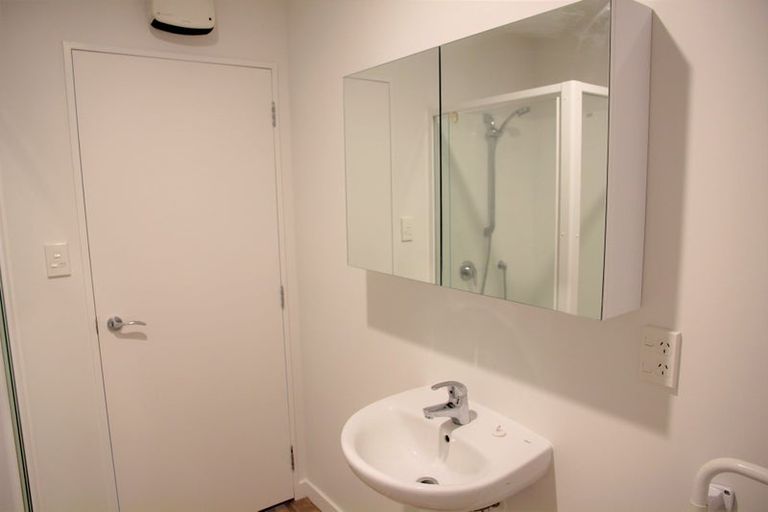 Photo of property in 1/44 Packe Street, Edgeware, Christchurch, 8013