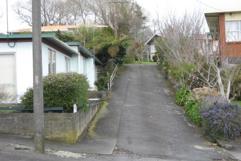 Photo of property in 19 Parsons Street, Vogeltown, New Plymouth, 4310