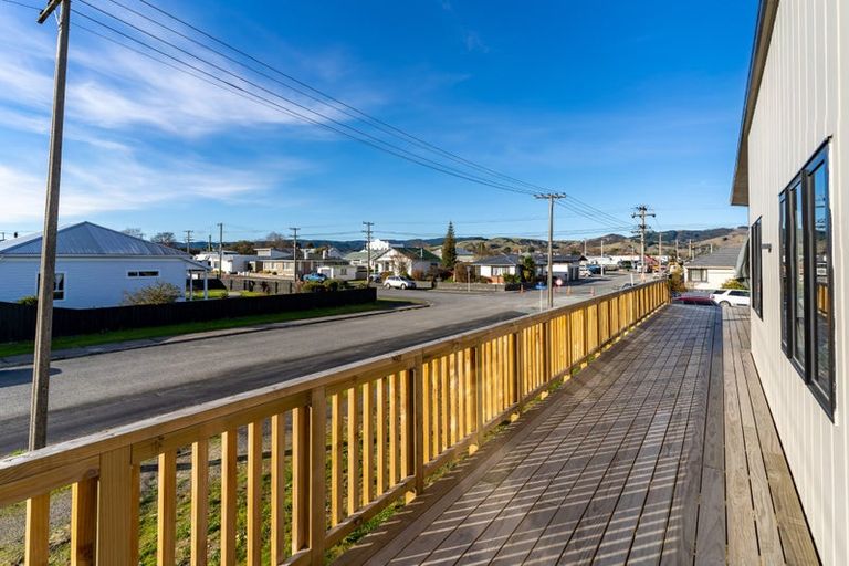 Photo of property in 22 Ajax Street, Milton, 9220