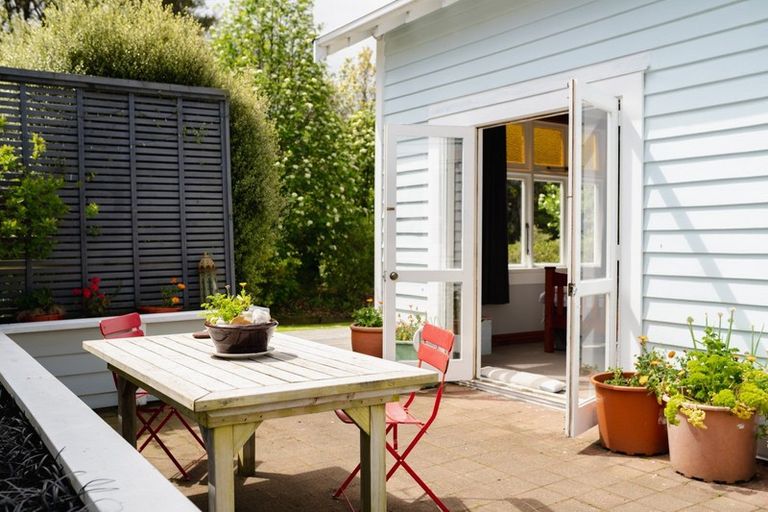 Photo of property in 25 Hugh Street, Sawyers Bay, Port Chalmers, 9023