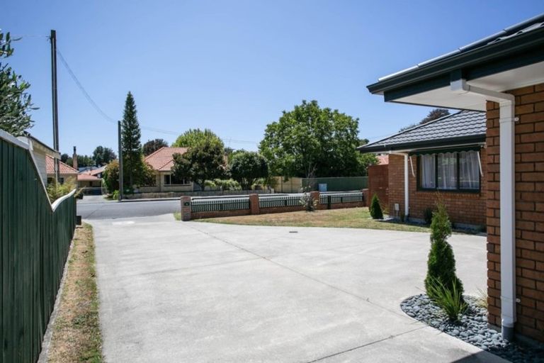 Photo of property in 67 Clare Street, Cambridge, 3434