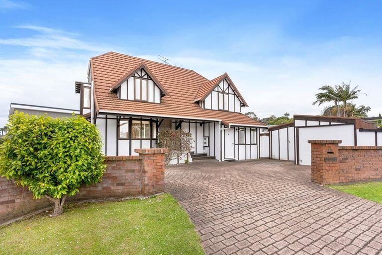 Photo of property in 1 Adonis Place, Half Moon Bay, Auckland, 2012