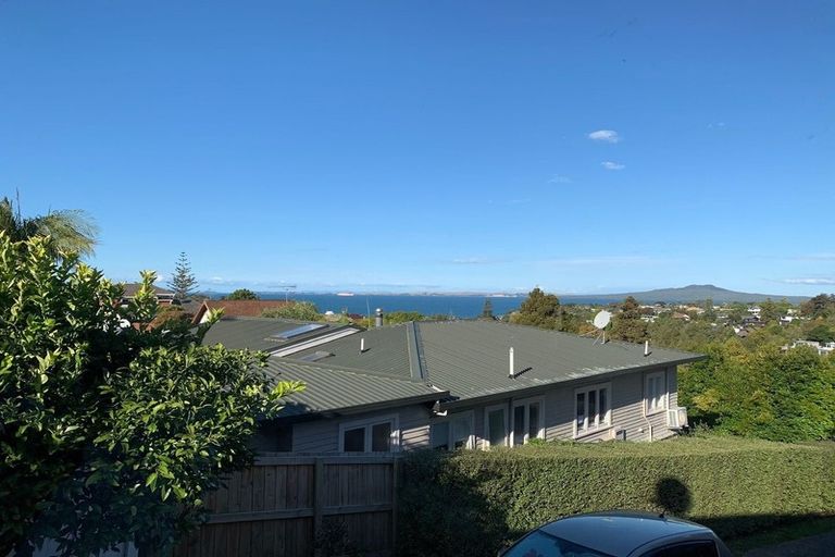 Photo of property in 2/47 Channel View Road, Campbells Bay, Auckland, 0630