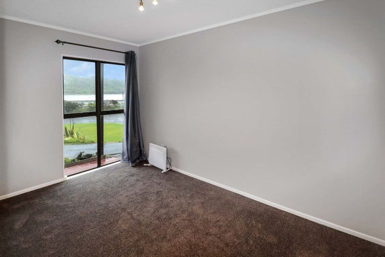 Photo of property in 1b Brora Crescent, Papakowhai, Porirua, 5024