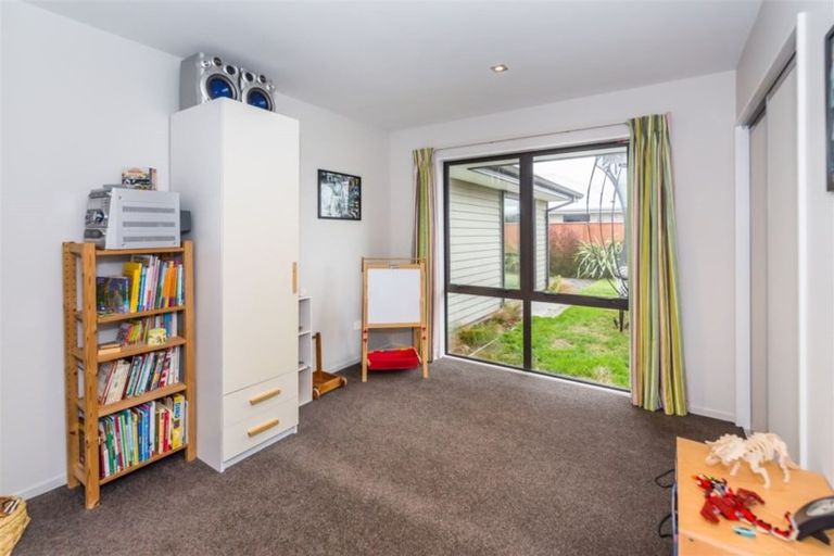 Photo of property in 23 Jacqueline Drive, West Melton, 7618