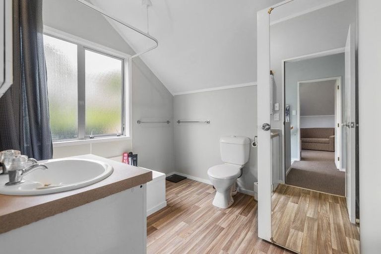 Photo of property in 1/19 Lilburn Crescent, Massey, Auckland, 0614