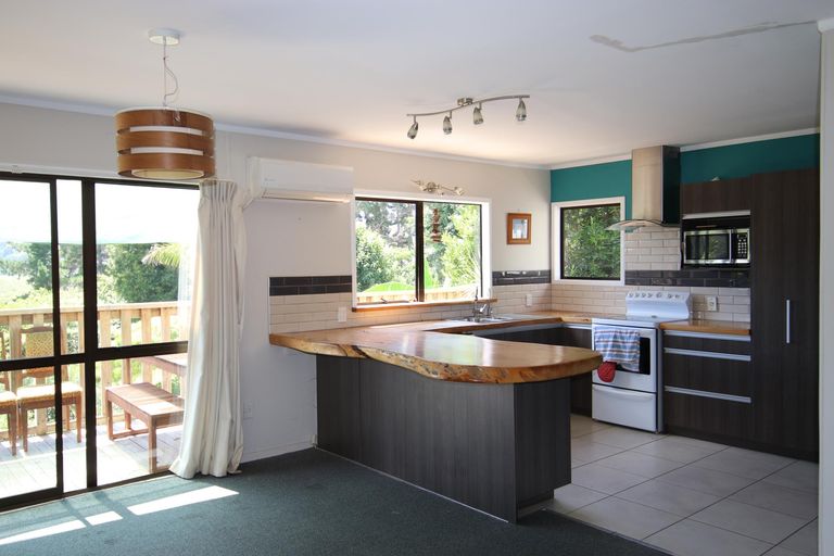 Photo of property in 38 Puketiro Place, Paihia, 0200