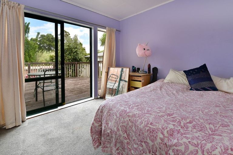 Photo of property in 119 Awaroa Road, Helensville, 0800