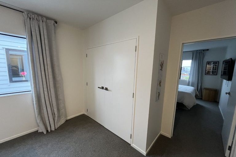 Photo of property in 15b Waka Ama Road, Karaka, Papakura, 2113