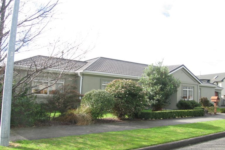 Photo of property in 9 Woodgate Court, Fitzherbert, Palmerston North, 4410