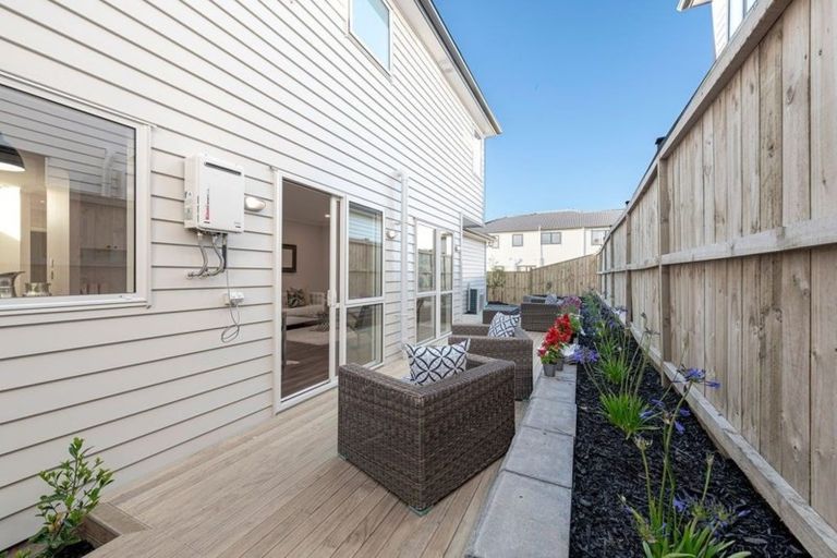 Photo of property in 56 Hikuawa Road, Flat Bush, Auckland, 2019