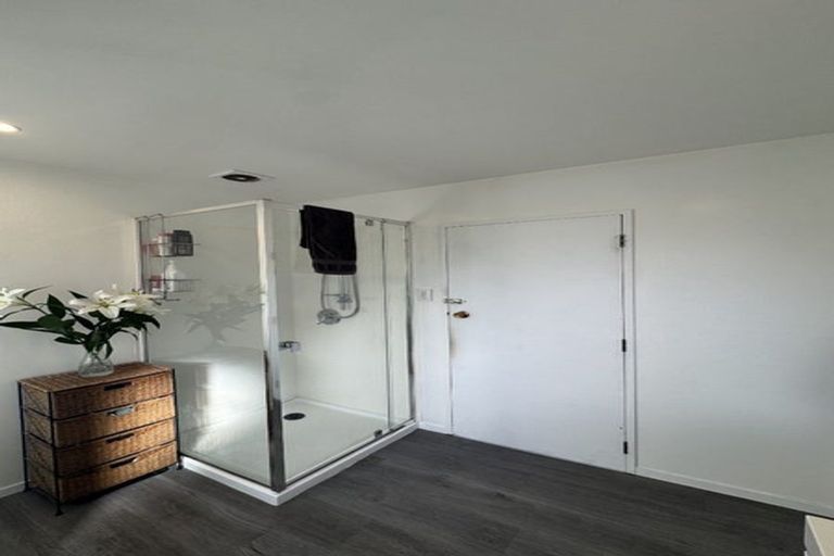 Photo of property in 1/96 Lake Terrace Road, Burwood, Christchurch, 8061