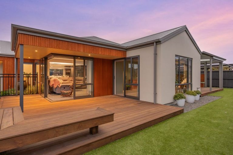 Photo of property in 3 Redbrook Road, Casebrook, Christchurch, 8051