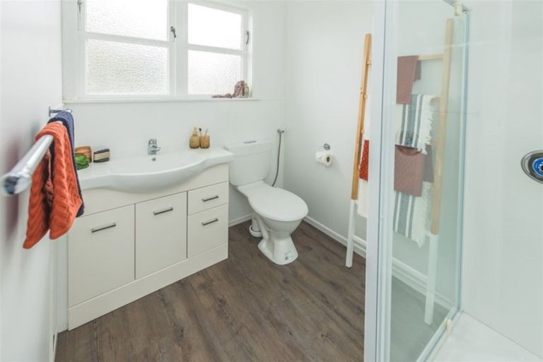 Photo of property in 24 Swiss Avenue, Gonville, Whanganui, 4501