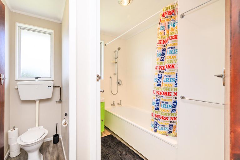 Photo of property in 21 Gemini Avenue, Milson, Palmerston North, 4414