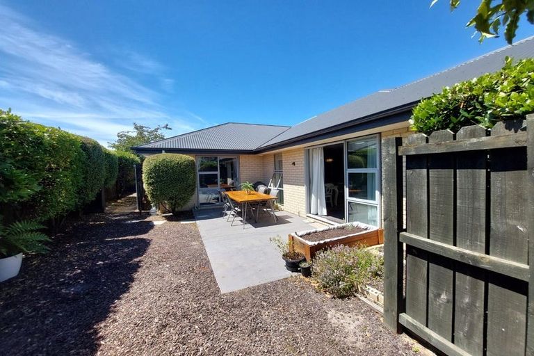 Photo of property in 25 Handley Crescent, Wigram, Christchurch, 8042