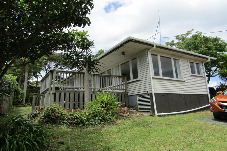 Photo of property in 15 Yorke Road, Haruru, 0204