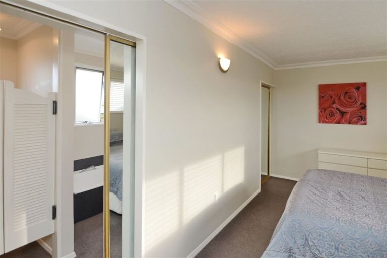 Photo of property in 14 Sevenoaks Drive, Bryndwr, Christchurch, 8053