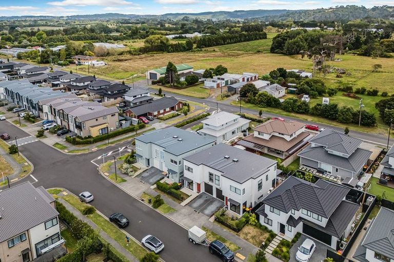 Photo of property in 61 Kopuru Road, Whenuapai, Auckland, 0618