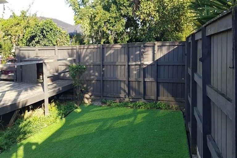 Photo of property in 24 Bedlington Avenue, Manurewa, Auckland, 2102