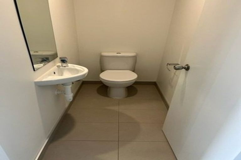 Photo of property in 9 Kapuarangi Lane, Papakura, 2110