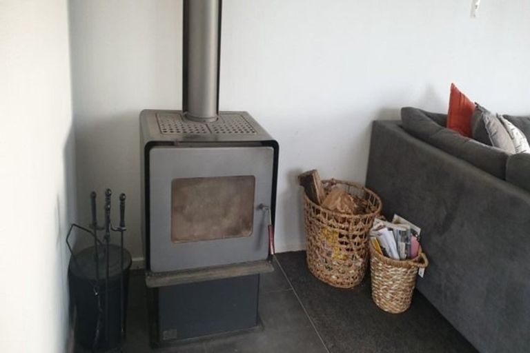 Photo of property in 32 Grange Street, Winton, 9720