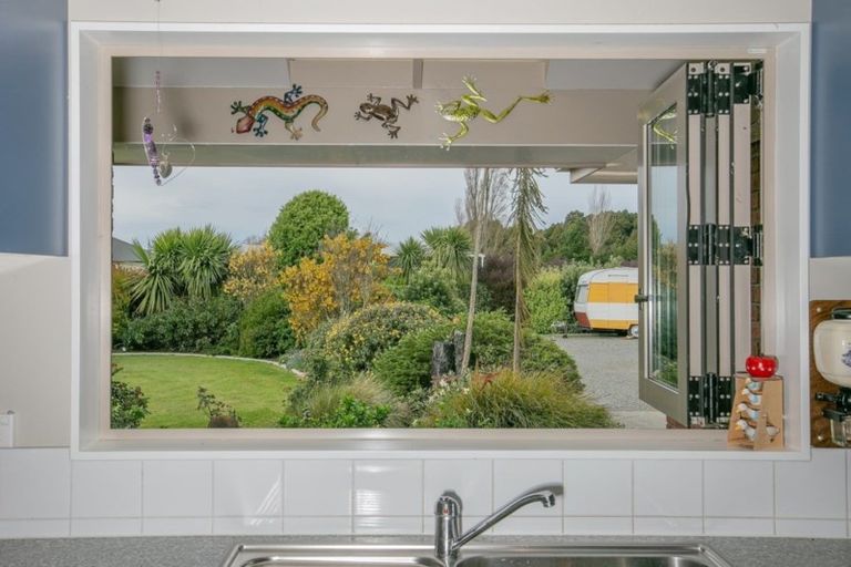 Photo of property in 268 Hughes Line, West Taratahi, Masterton, 5887