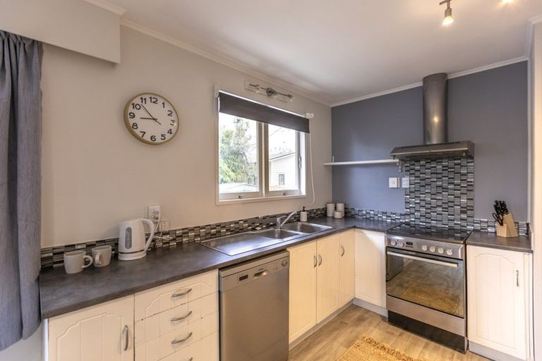 Photo of property in 7a Wordsworth Crescent, Maraenui, Napier, 4110