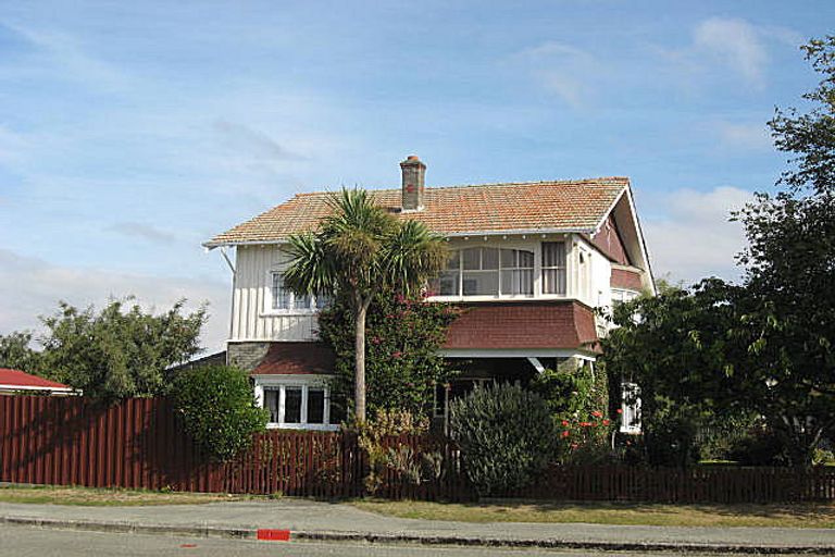 Photo of property in 23 Manse Street, Waimate, 7924