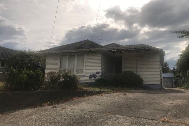 Photo of property in 42 Hollyford Avenue, Bryndwr, Christchurch, 8053