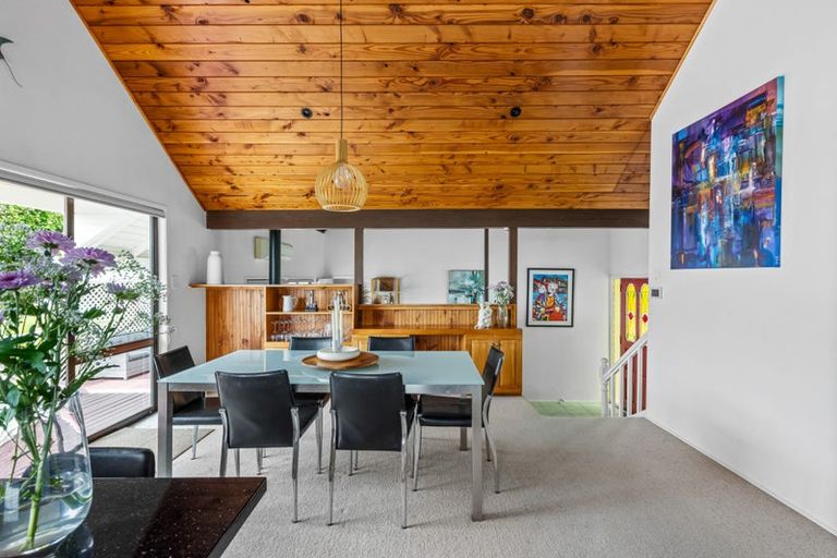 Photo of property in 32 Danbury Drive, Torbay, Auckland, 0630