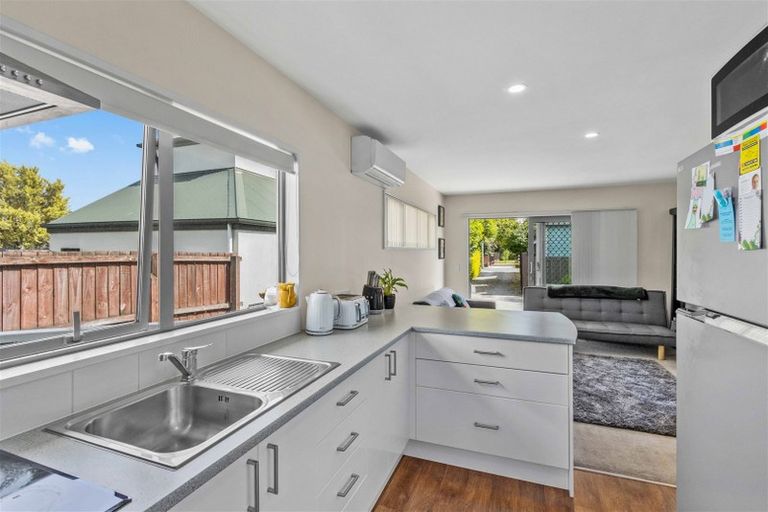 Photo of property in 2/24 Forth Street, Richmond, Christchurch, 8013