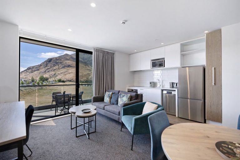 Photo of property in 302/34 Red Oaks Drive, Frankton, Queenstown, 9300