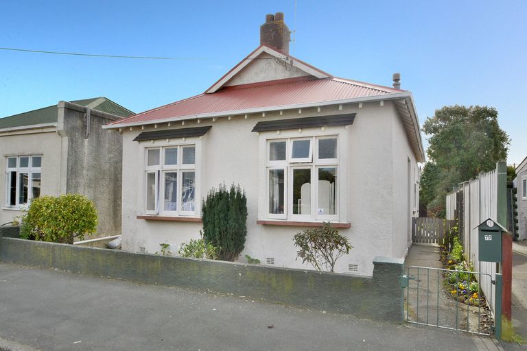 Photo of property in 77 Fawcett Street, South Dunedin, Dunedin, 9012