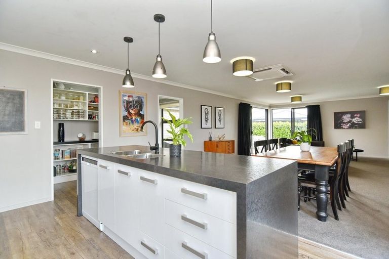 Photo of property in 28 Wootton Place, Kaiapoi, 7630